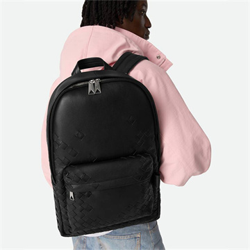 bottega veneta intrecciato backpack #828527